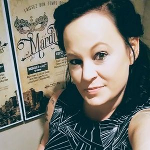 Meet your Posher, Julie